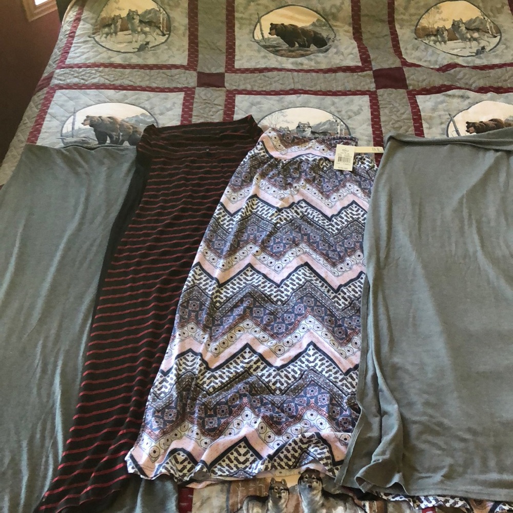 Bundle of long skirts - Picture 1 of 5